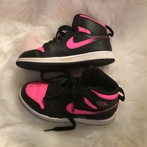Pink and black Jordan’s kids 2